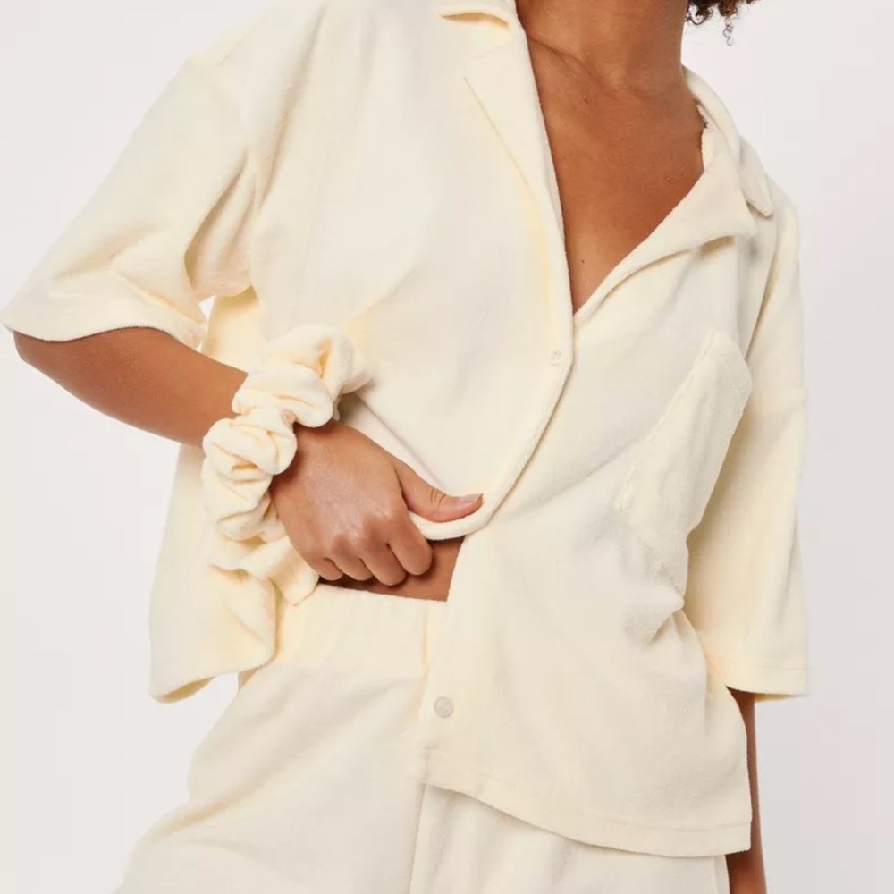 Terry cloth, pale yellow, set.